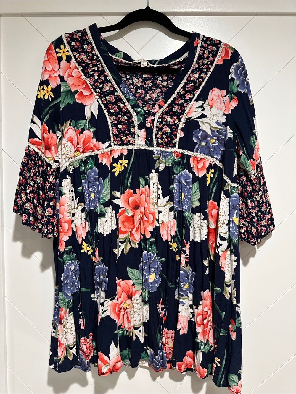 Umgee Navy Floral V-Neck Tunic with Coral and Blue Blooms